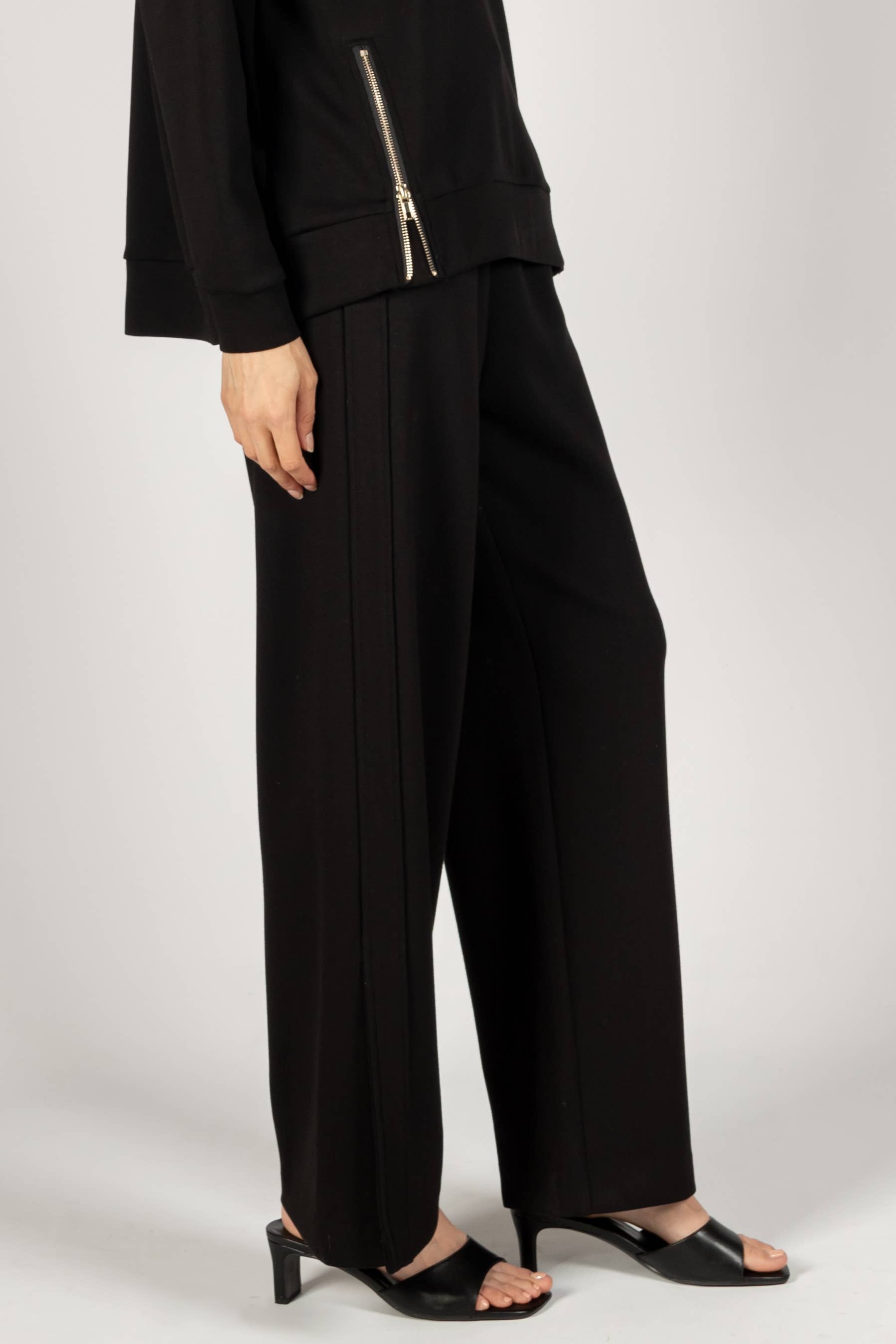 Side Binding Wide Leg Pant