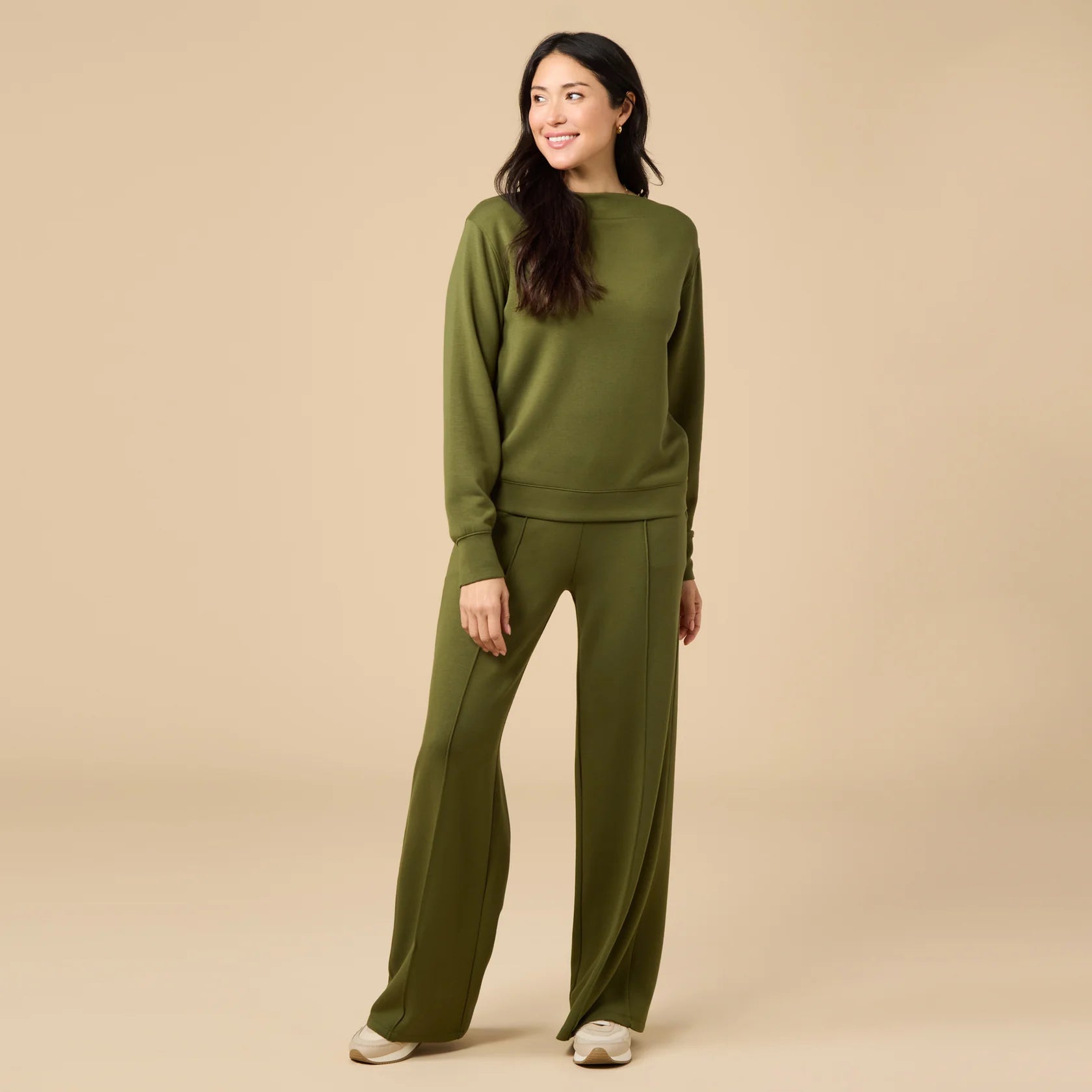 DreamTech Boat Neck W/ Pintuck Pant